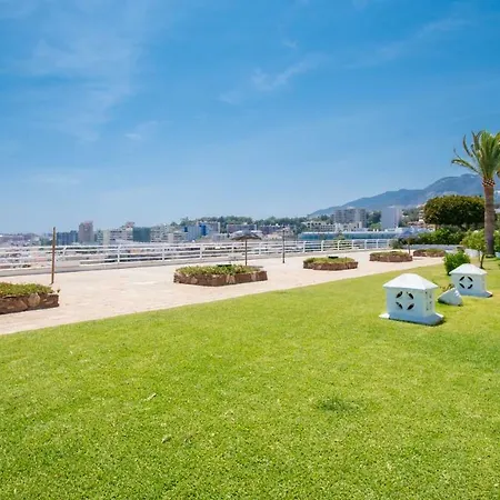 Cubo's Estudio Castillo De Santa Clara 아파트 *