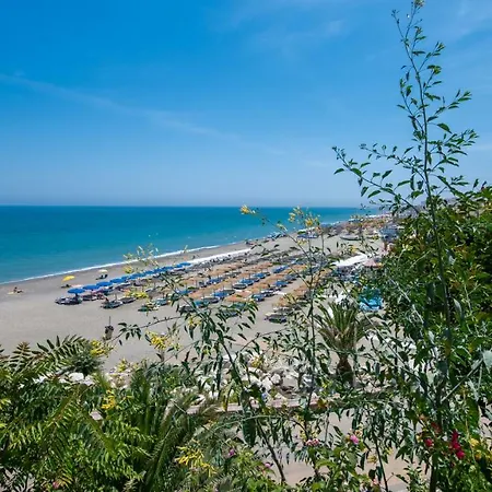 Cubo's Estudio Castillo De Santa Clara Apartment *